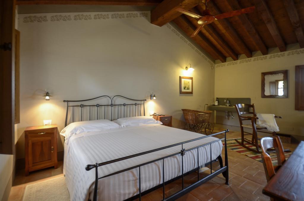 Podere Carceroni Poggi del Sasso Chambre photo